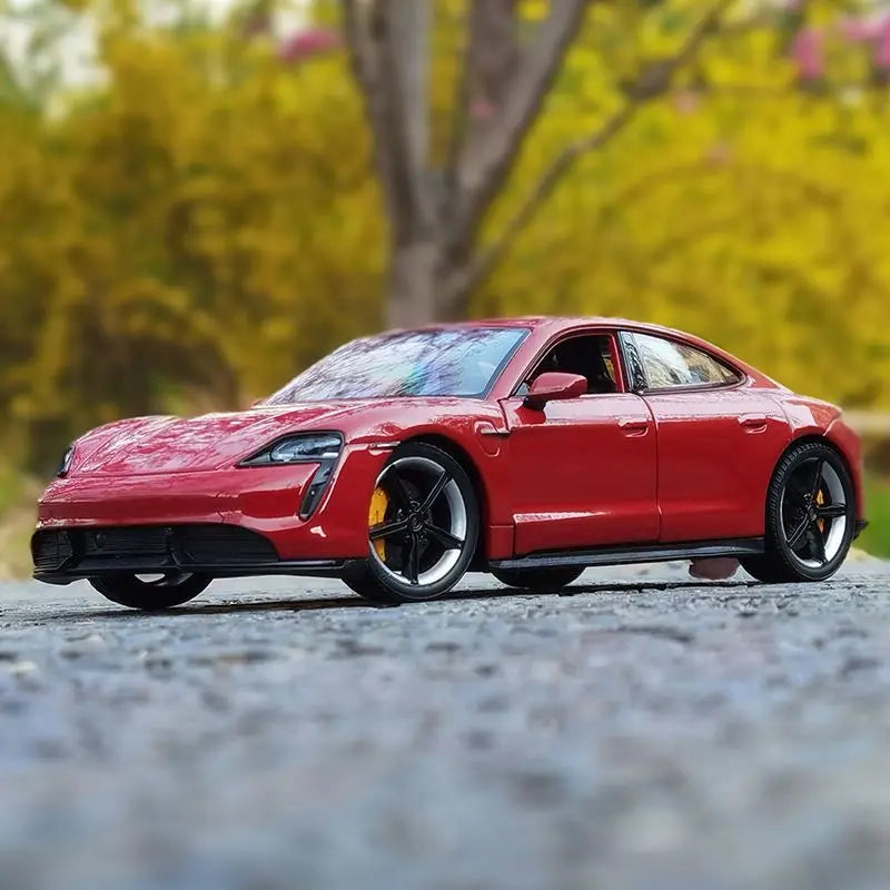 1:24 Porsche Taycan Turbo S