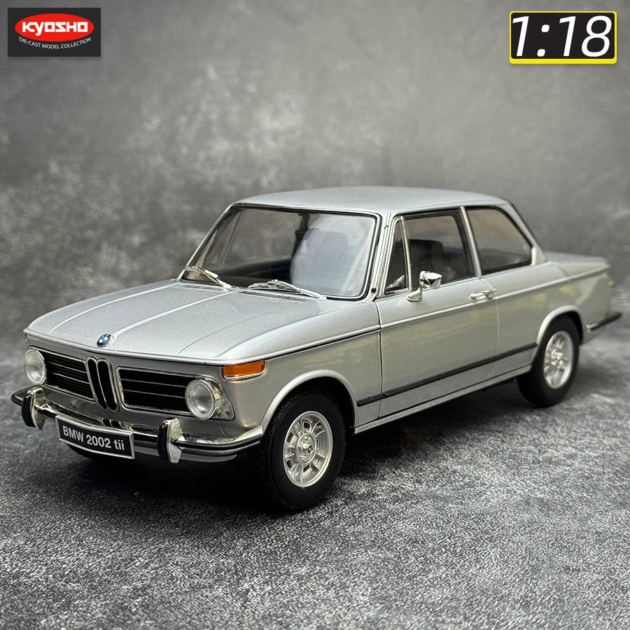 1:18 BMW 2002 Tii