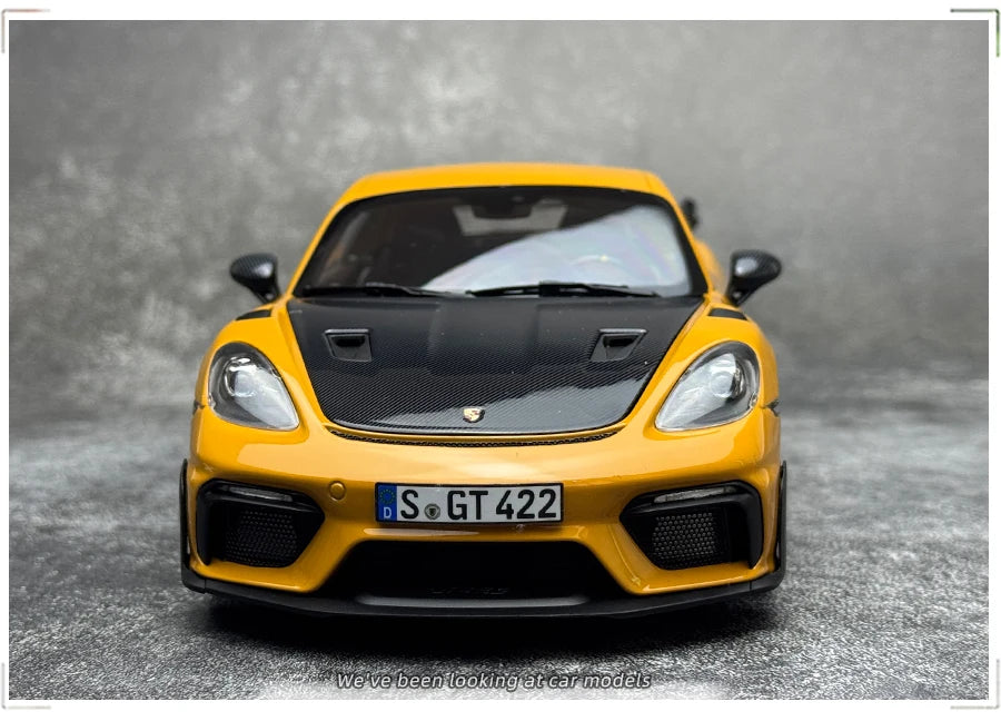 1/18 Porsche 718 Cayman GT4 RS Weissach Pack 2023