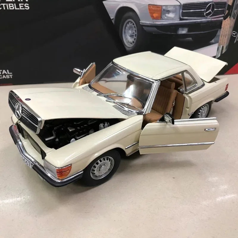 1:18 Mercedes-Benz 350SL 1977 Vintage