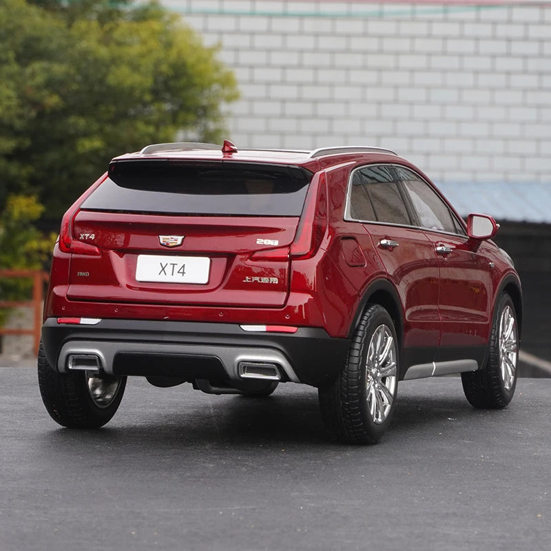 1:18 Cadillac XT4