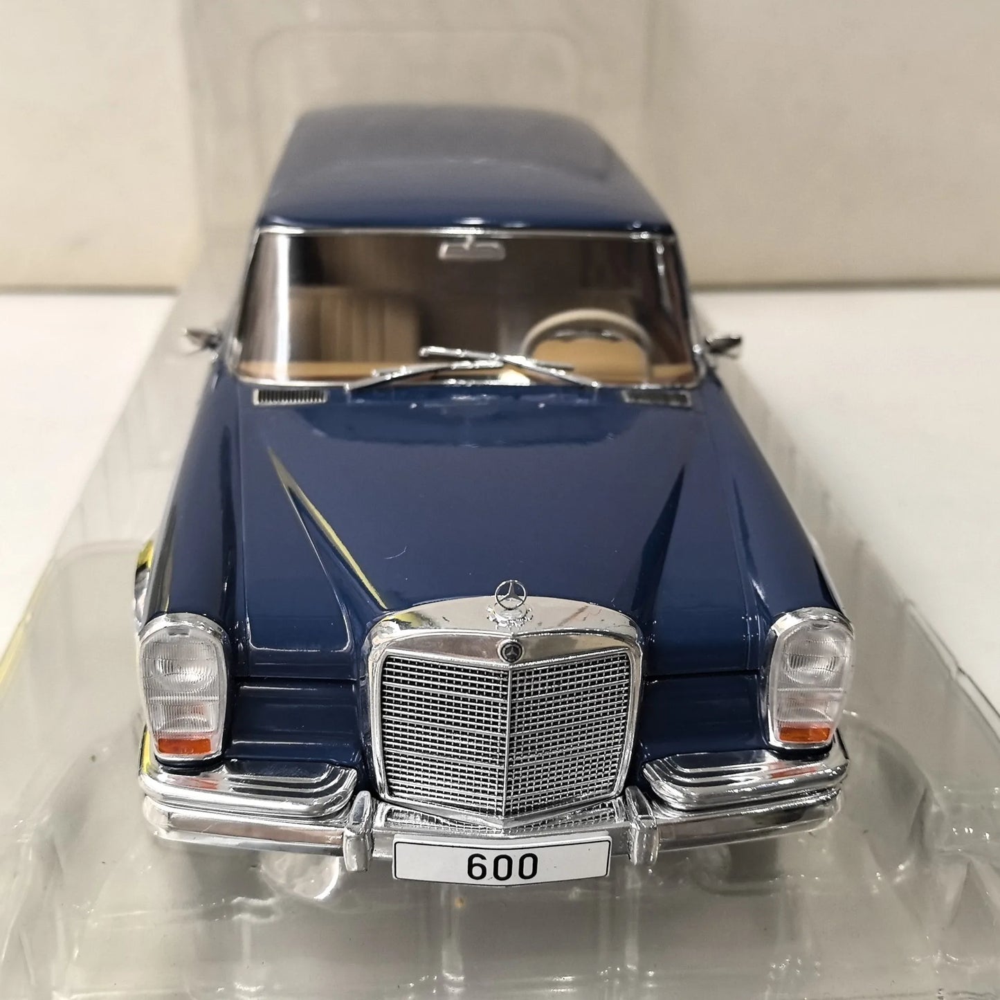 1:18 Mercedes-Benz 600 Extended