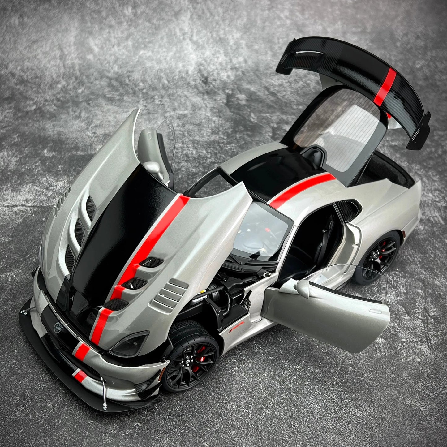 1:18 DODGE VIPER ACR 2017