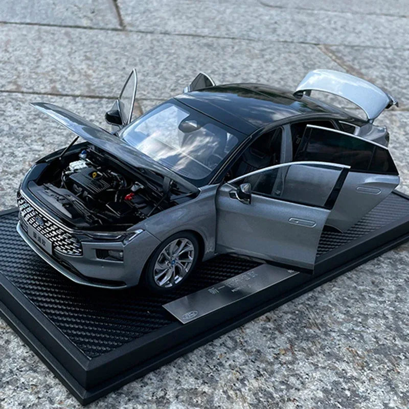 1:18 Ford MONDEO 2022