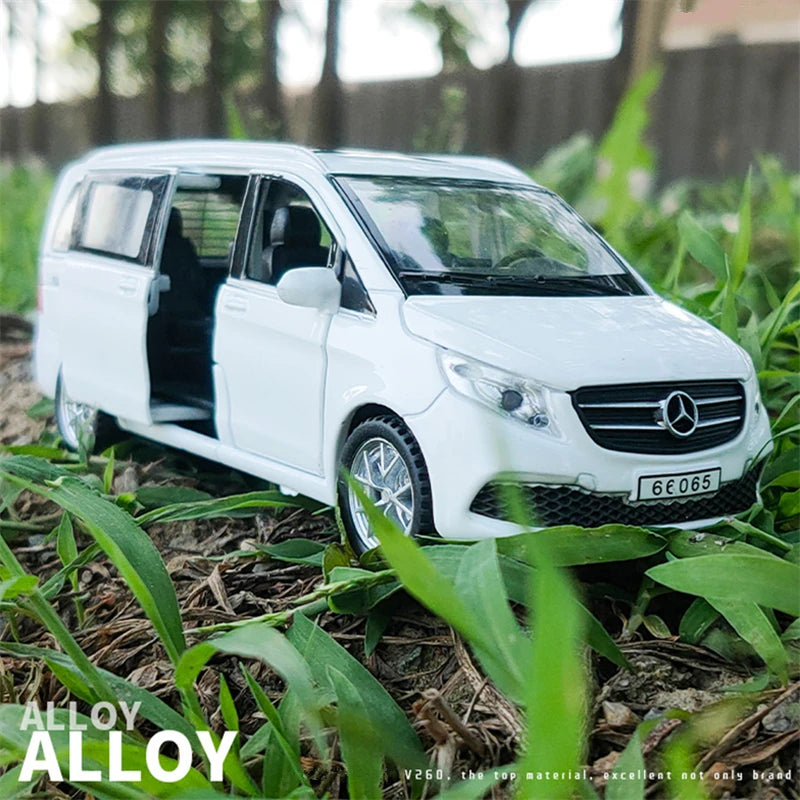 1:32 Mercedes-Benz V260