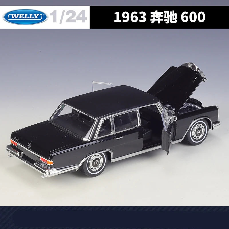 1:24 Mercedes-Benz 600