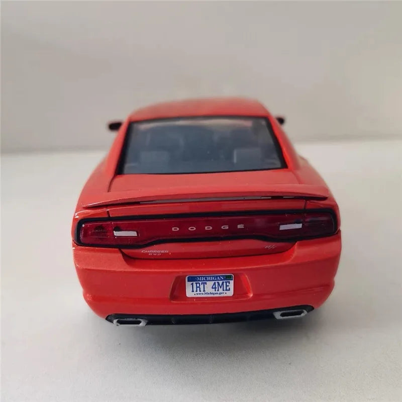 1:24 2011 Dodge Challenger R/T