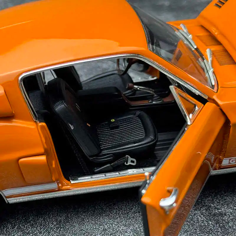 1:18 Ford Shelby GT500 KR 1968