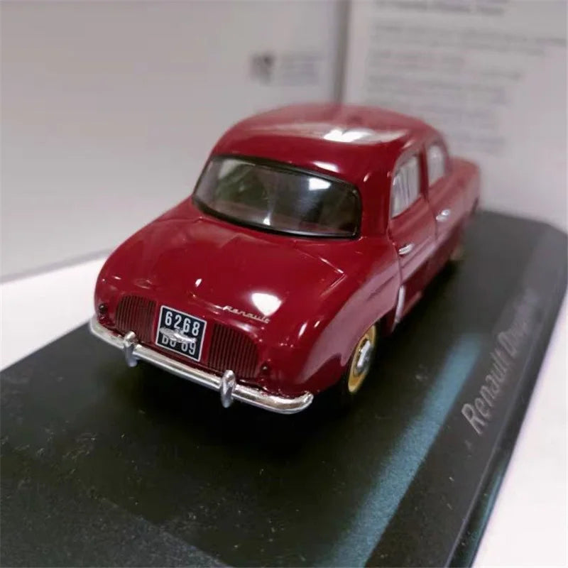 1:43 Renaults Dauphine