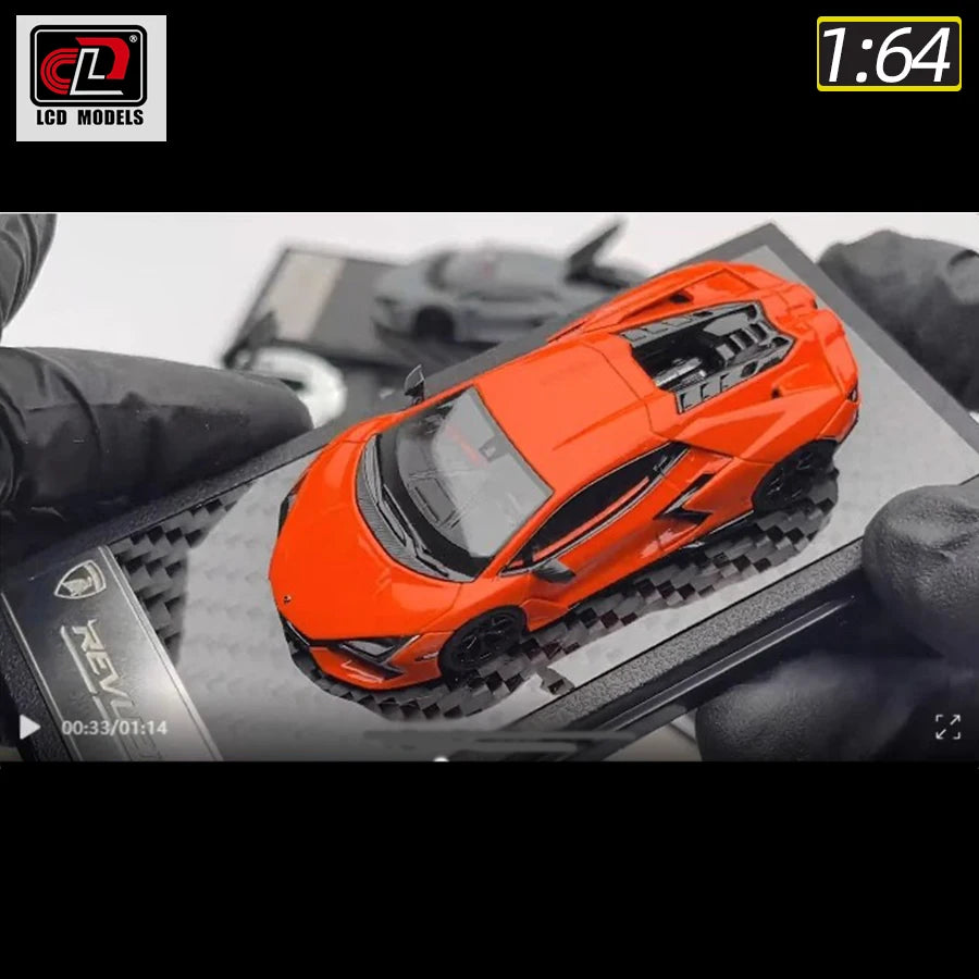 1:64 Lamborghini Revuelto