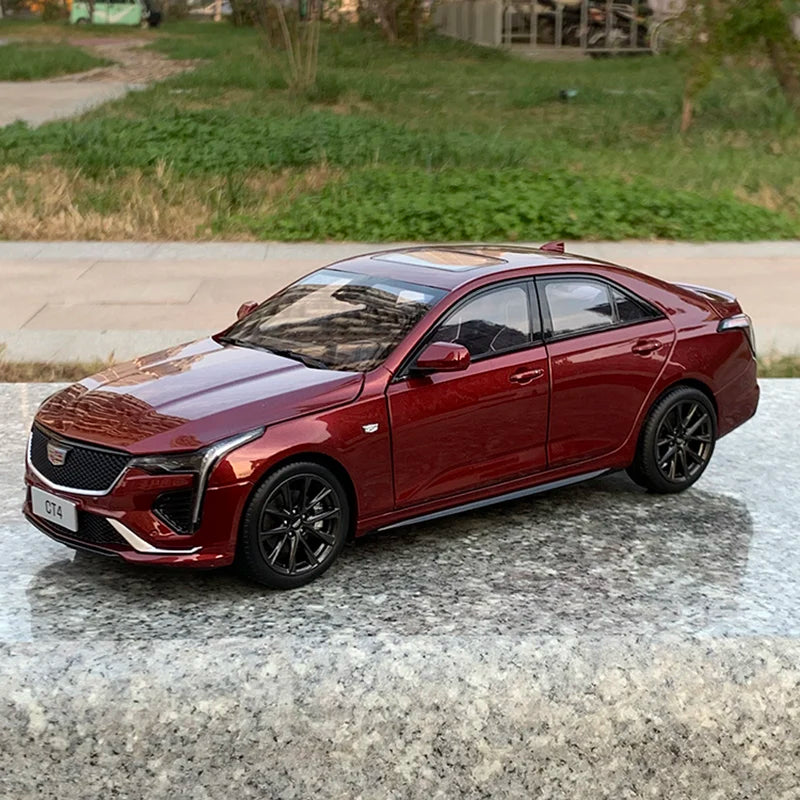 1:18 Cadillac CT4