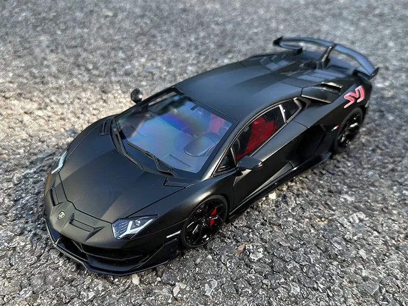 1:18 Lamborghini Aventador SVJ