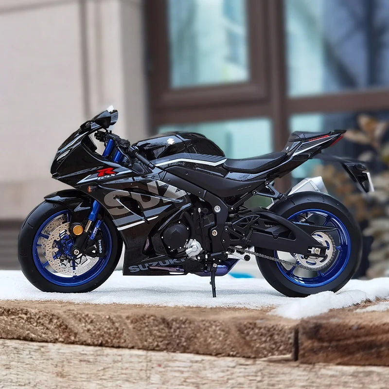 1:12 Suzuki GSX-R1000