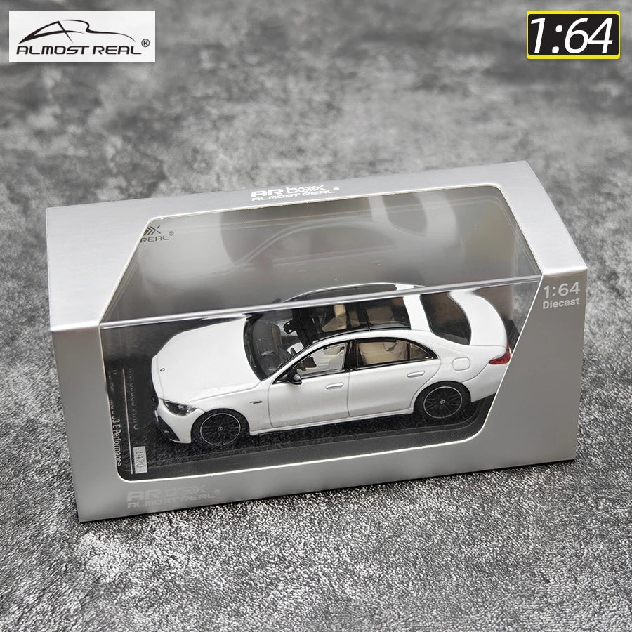 1:64 Mercedes-Benz S63 E Performance 2023
