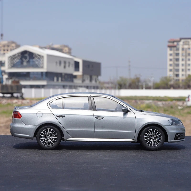 1:18 Volkswagen Lavida Sport