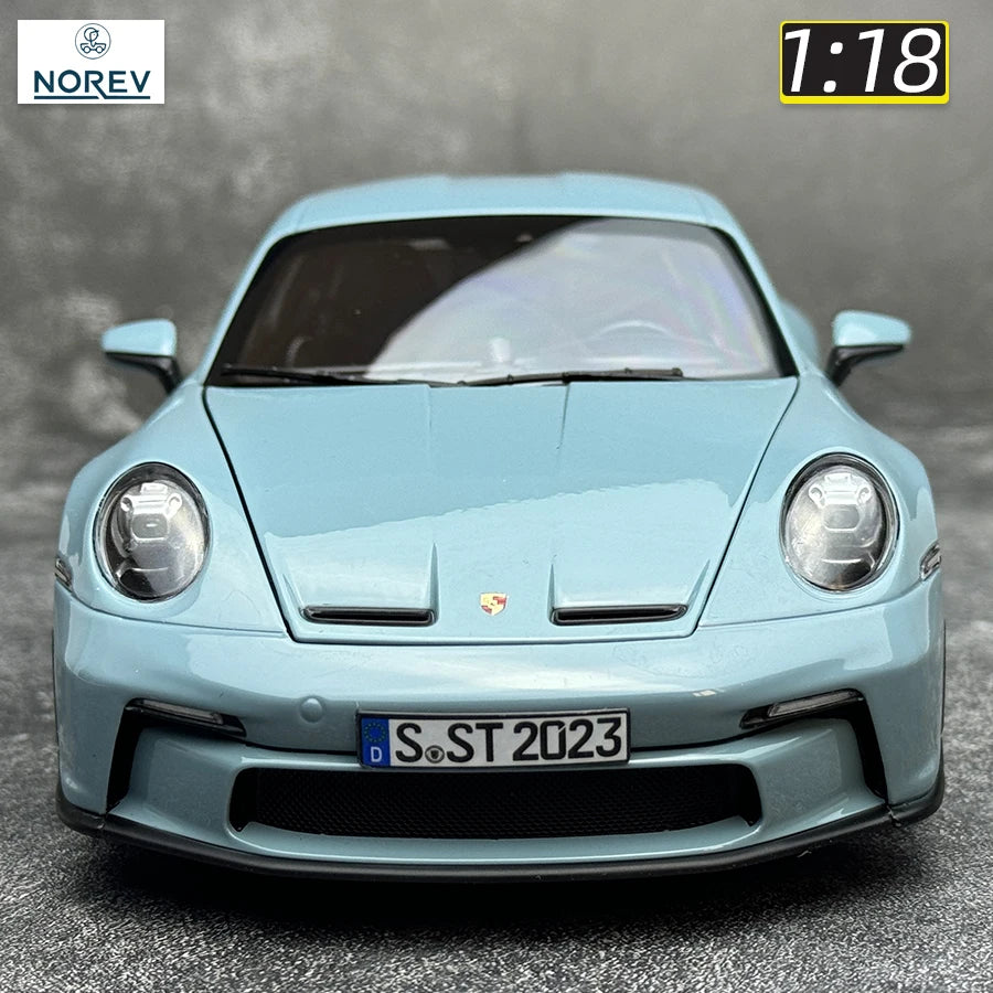1:18 Porsche 911 S/T 2023
