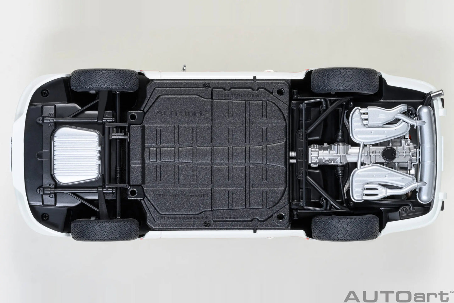 1:18 Porsche 911 Carrera 2.7 RS "THE CIRCUIT WOLF"