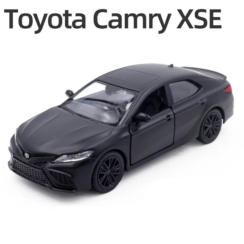 1:36 TOYOTA Camry XSE