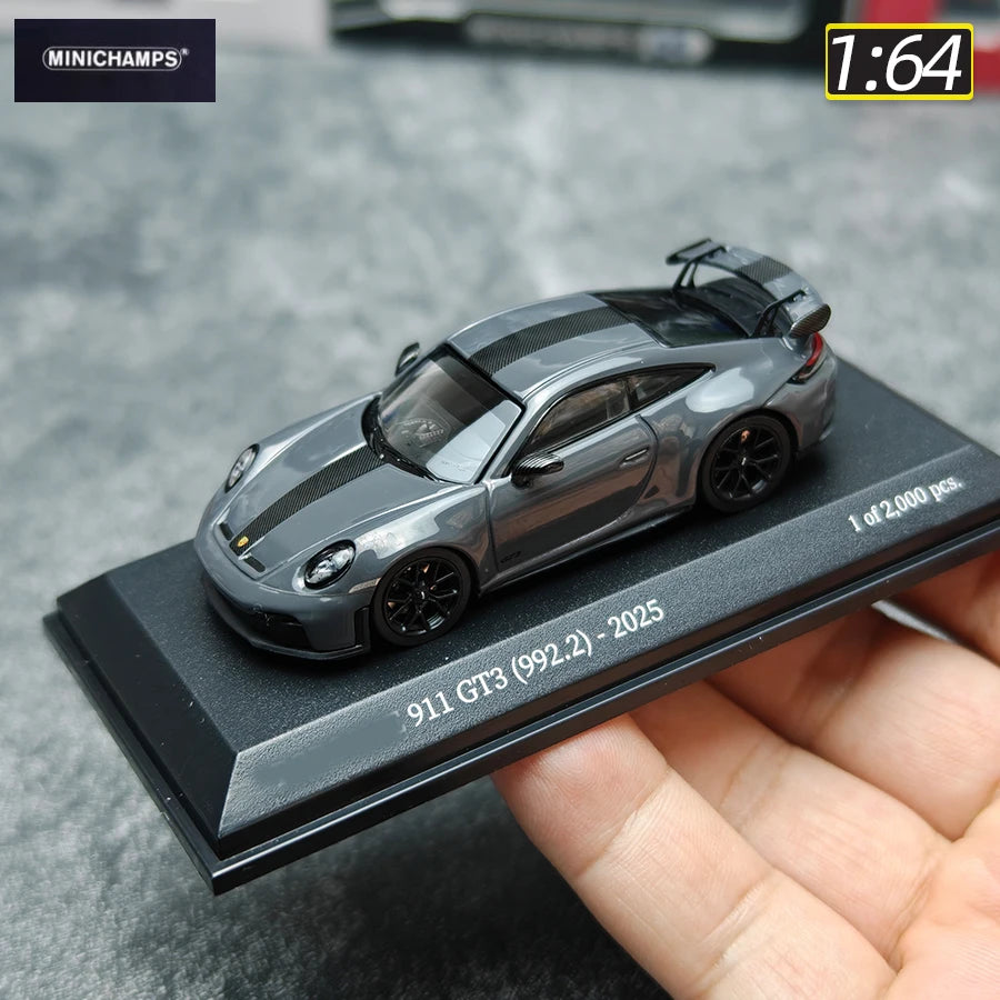 1:64 Porsche 911 992.2 GT3 2025