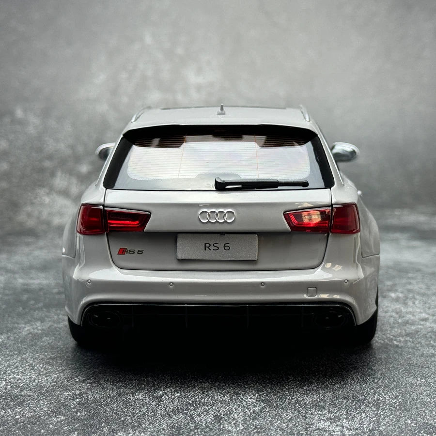 1:18 Audi RS6 (C7)