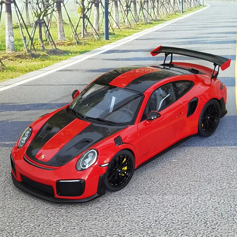 1:18 Porsche 911 (991.2) GT2 RS