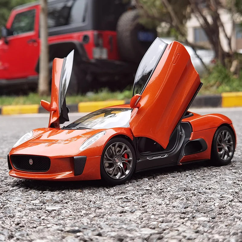1:18 Jaguar C-X75 2015