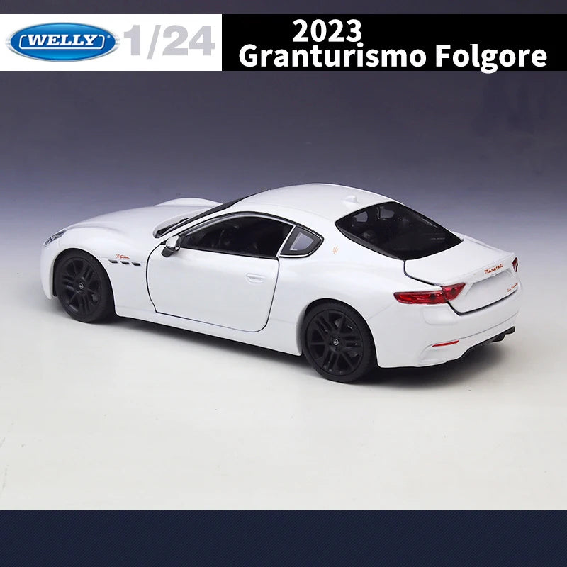 1:24 Maserati Granturismo Folgore 2023 Coupe