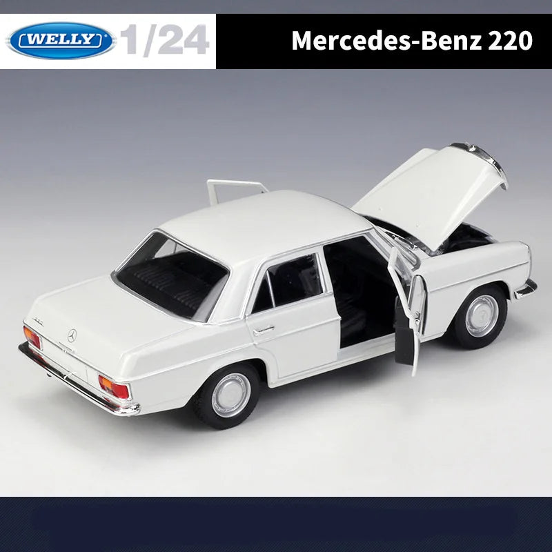 1:24 Mercedes-Benz 220