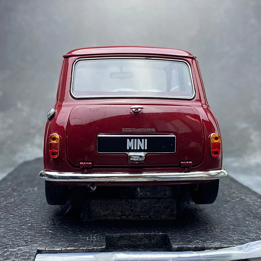 1:18 Morris MINI Minor