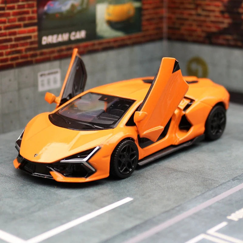 1:36 Lamborghini Revuelto