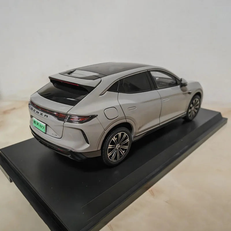 1:18 BYD Denza N7 New Energy