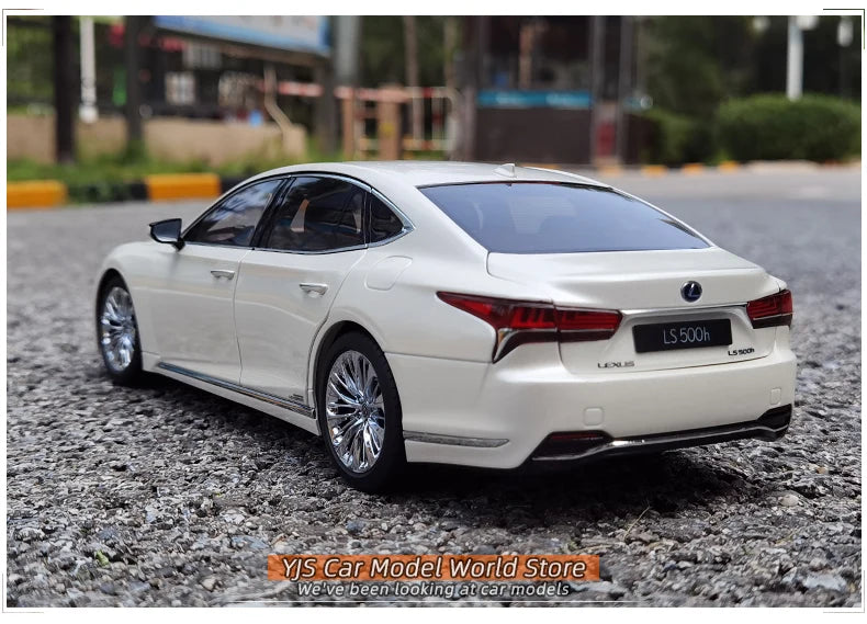 1:18 LEXUS LS500h