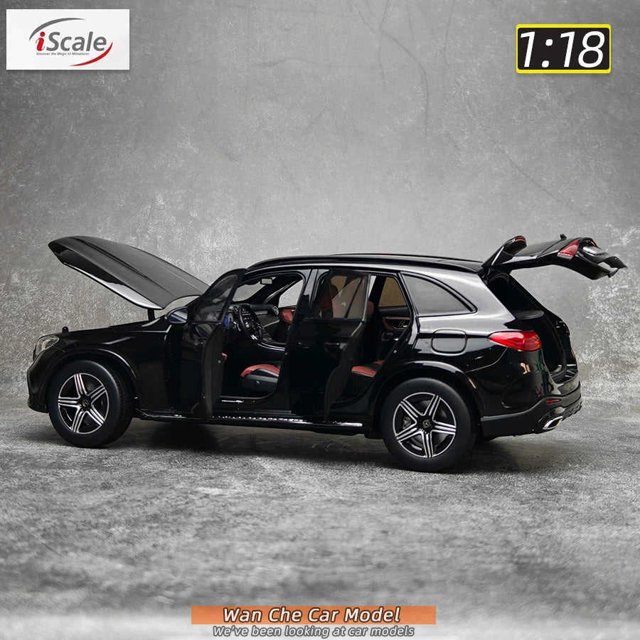 1:18 Mercedes-Benz GLC 2024