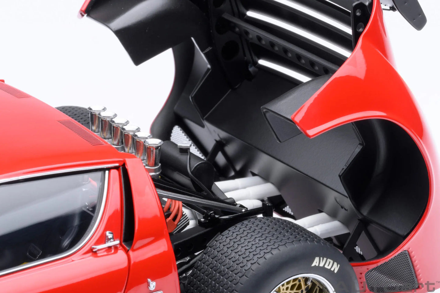 1:18 LAMBORGHINI MIURA SVR "JOTA"