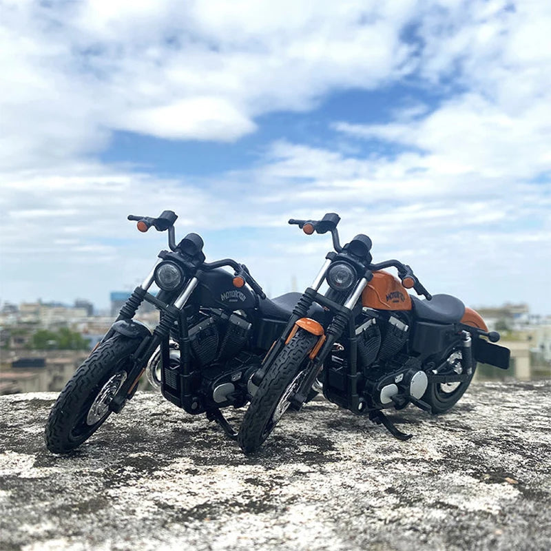 1:12 SPORTSTER IRON 883