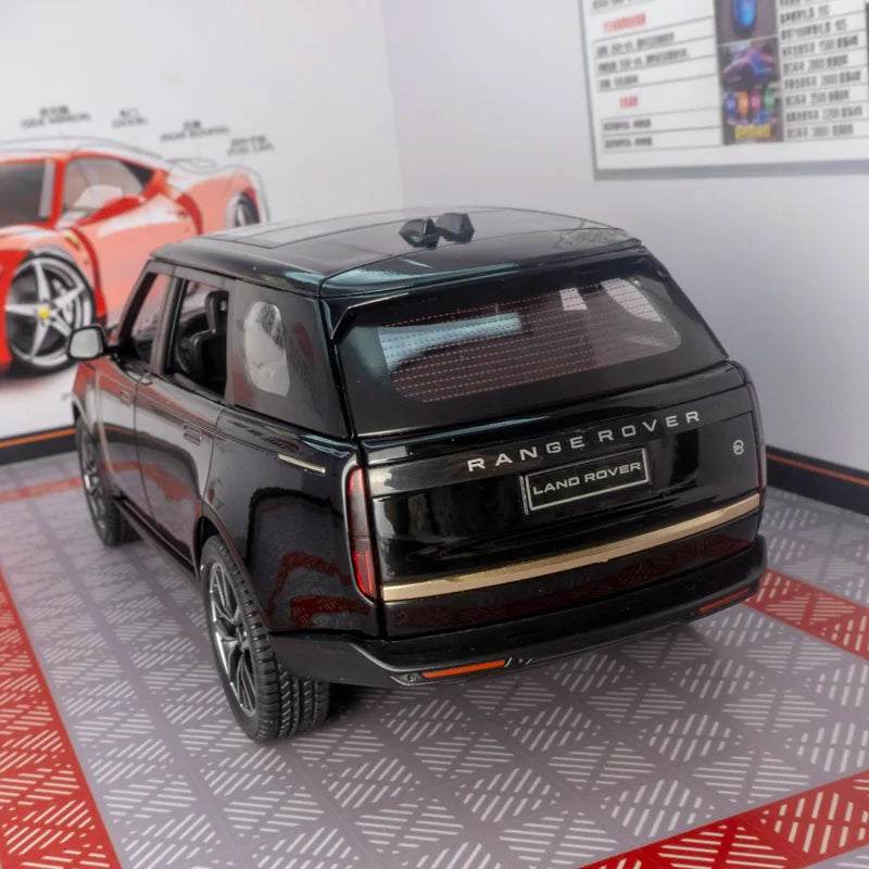 1:24 Land Rover Range Rover SV2022