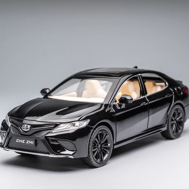 1:24 TOYOTA Camry