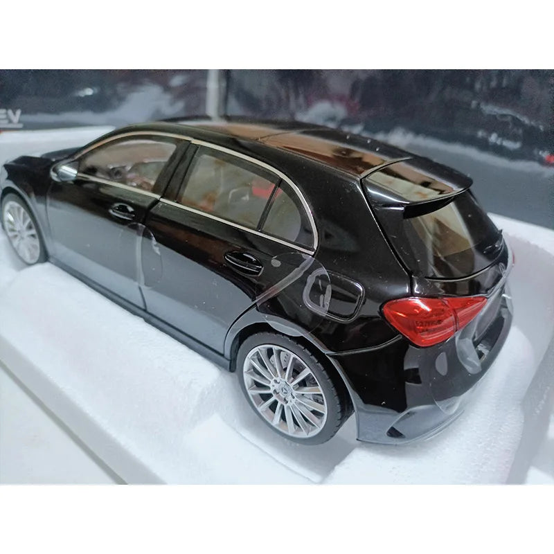 1:18 Mercedes-Benz W177 2018
