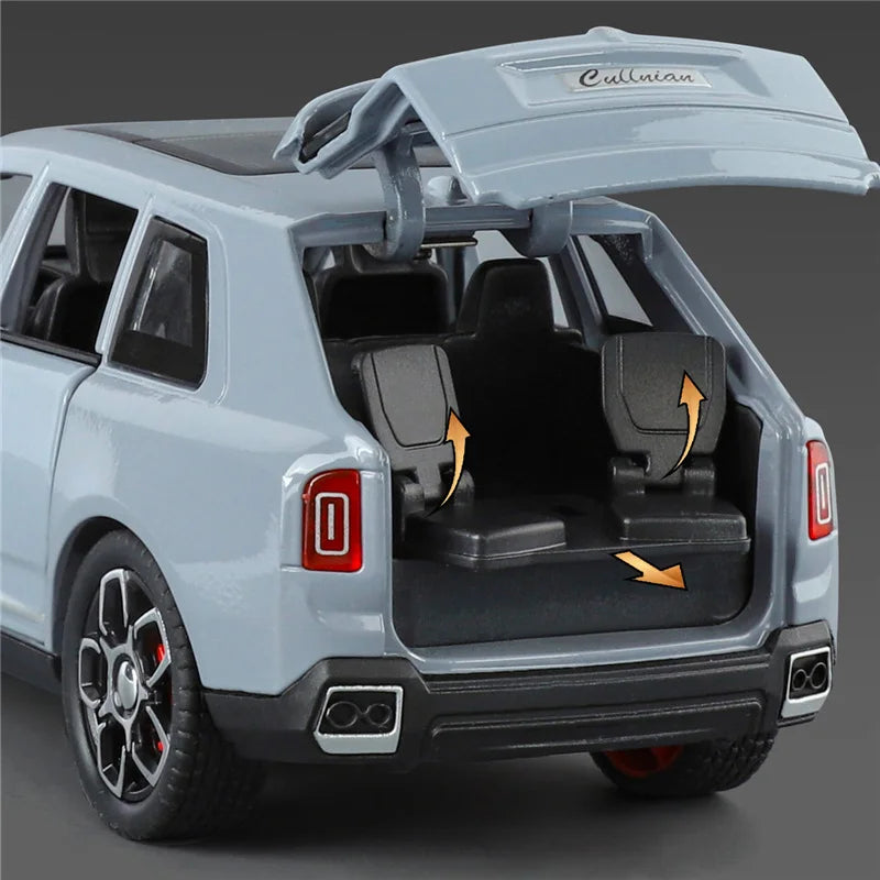 1:32 Rolls Royce Cullinan 2025