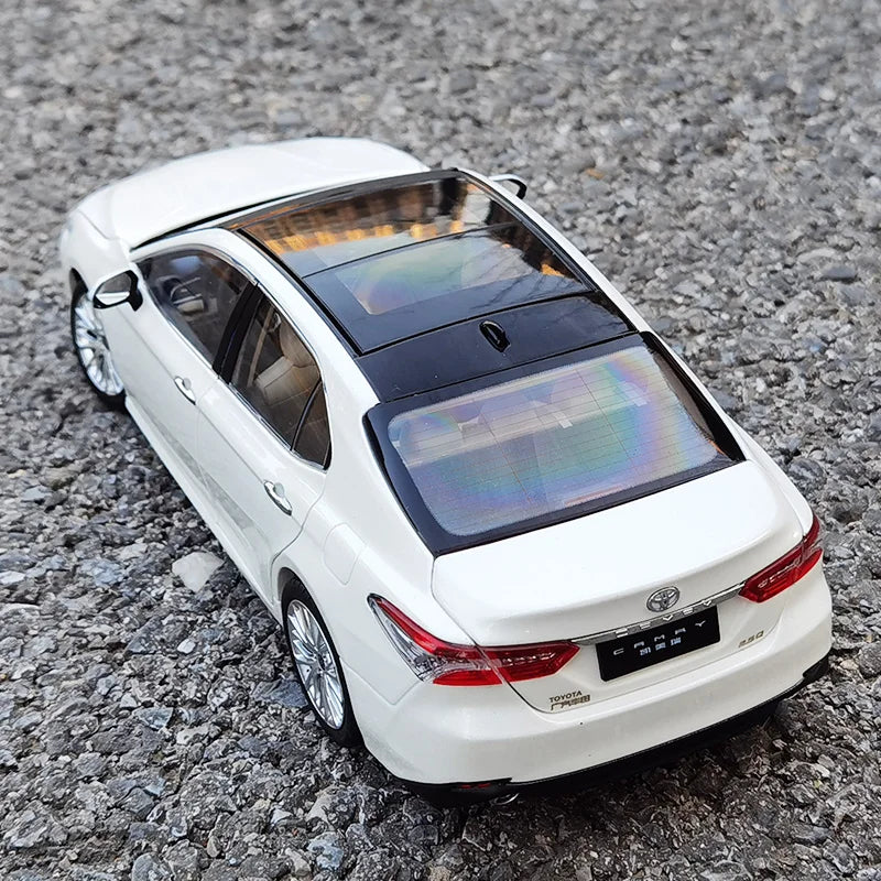 1:18 2018 TOYOTA CAMRY