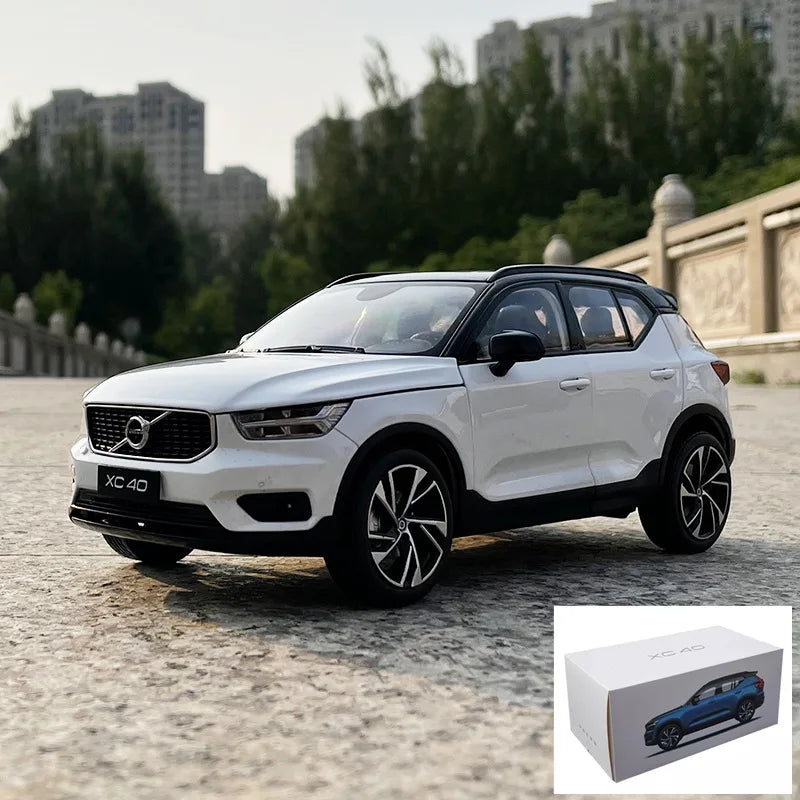 1:18 Volvo XC40