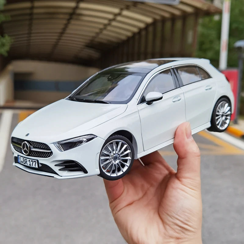 1:18 Mercedes Benz 2018 A-Class A180