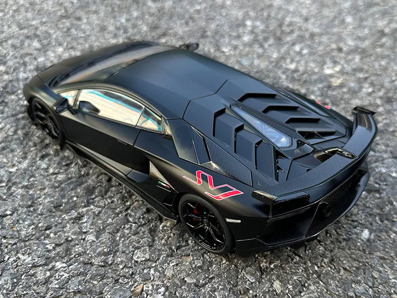 1:18 Lamborghini Aventador SVJ