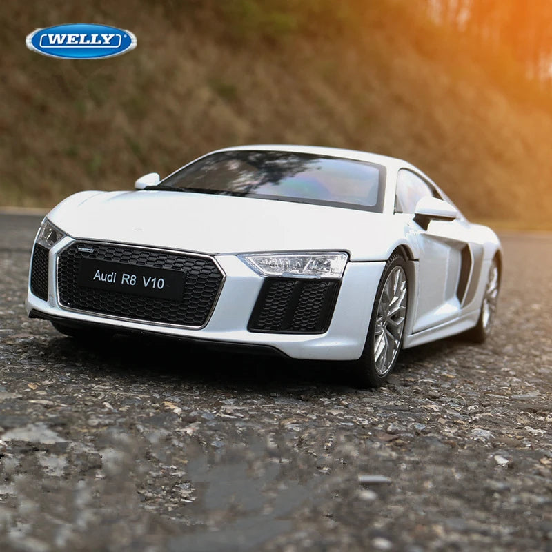 1:24 Audi R8 V10
