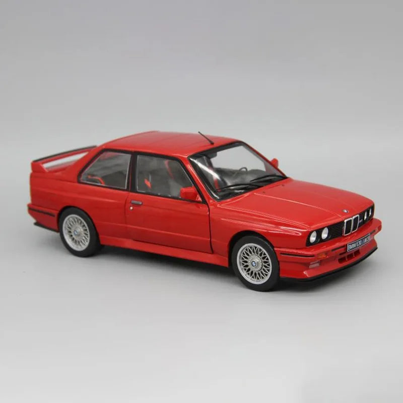 1:18 BMW M3 E30
