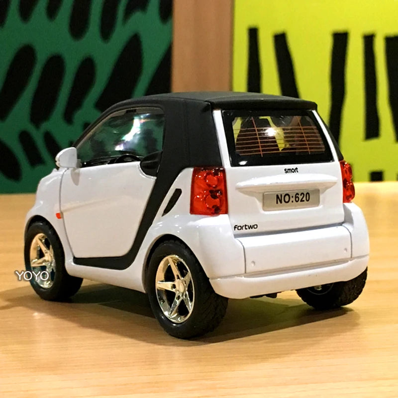 1:32 Simulation Car Smart