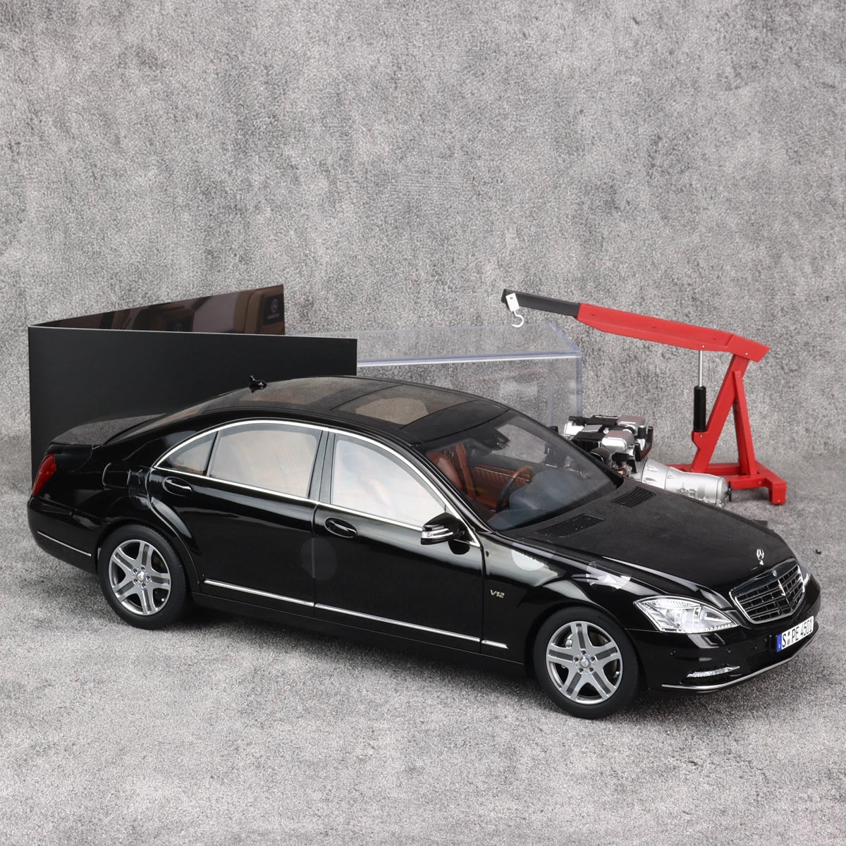 1:18 Mercedes-Benz S-Class S600L W221