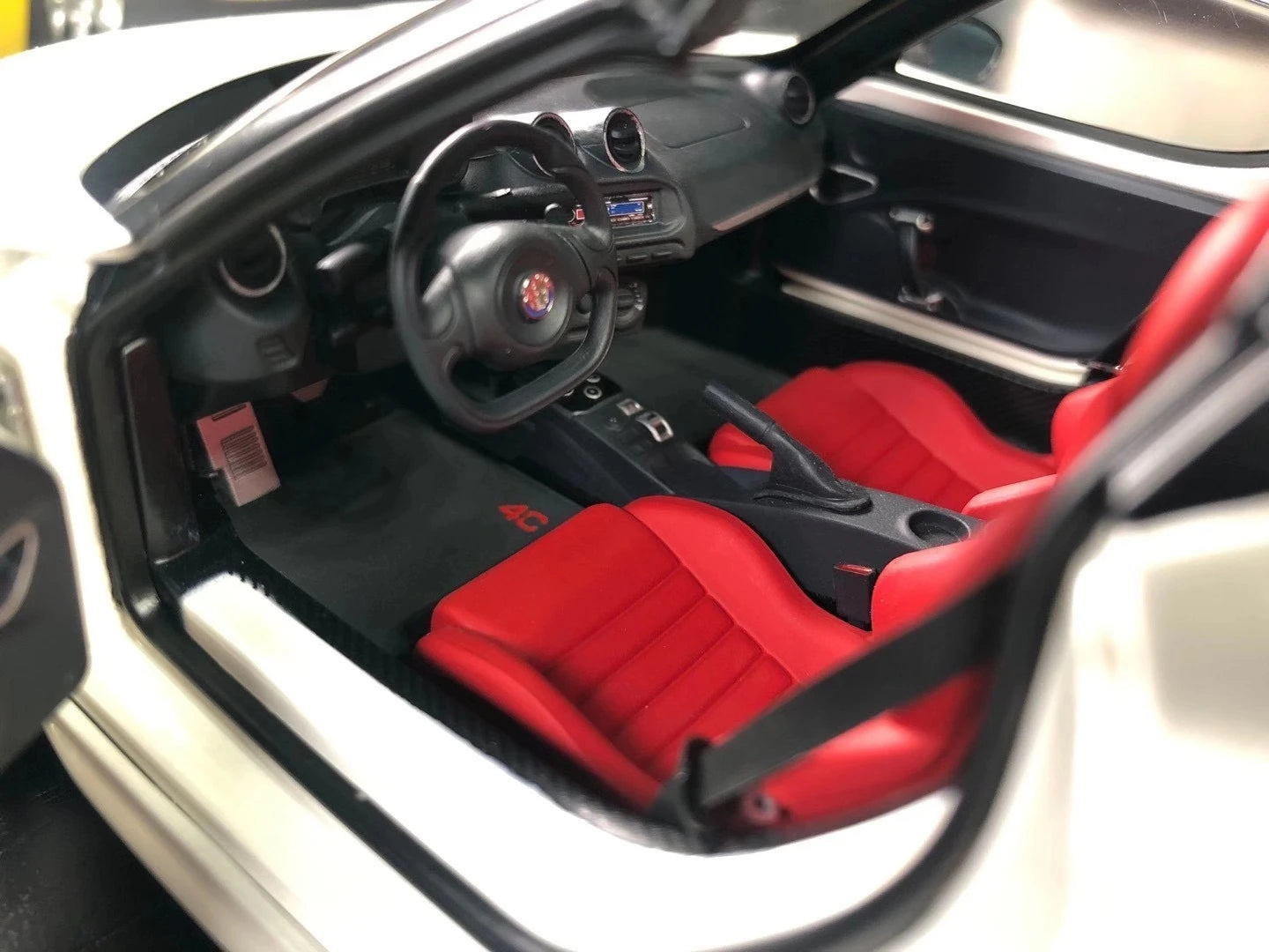 1:18 Alfa Romeo 4C Spider
