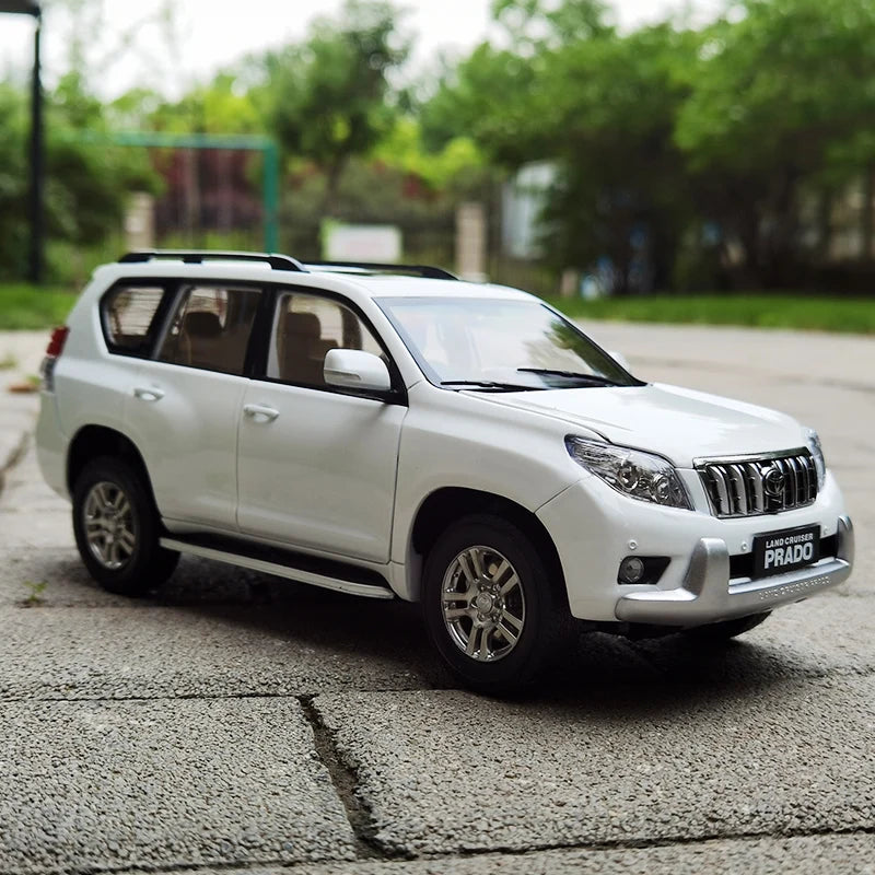 1:18 Toyota PRADO
