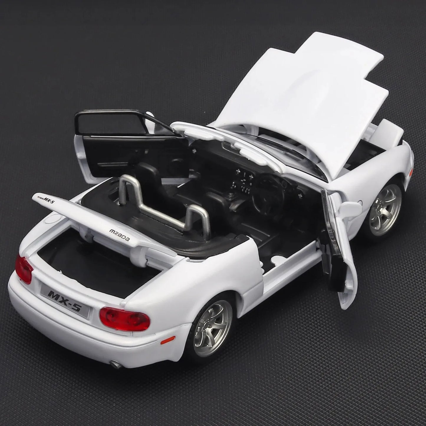 1:32 Mazda MX-5